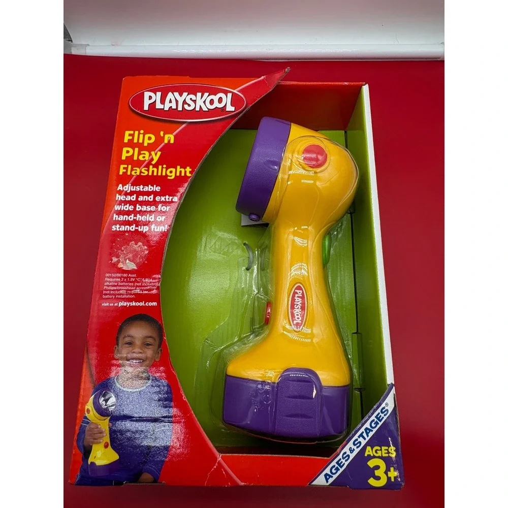 Vintage Playskool Flip n Play Flashlight 2002 Hasbro Model 00152 New Sealed NIB